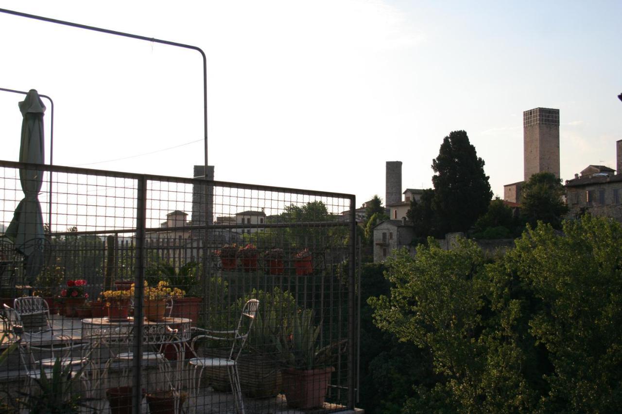 Mini Appartamento "Il Nido Del Picchio" Ascoli Piceno Luaran gambar