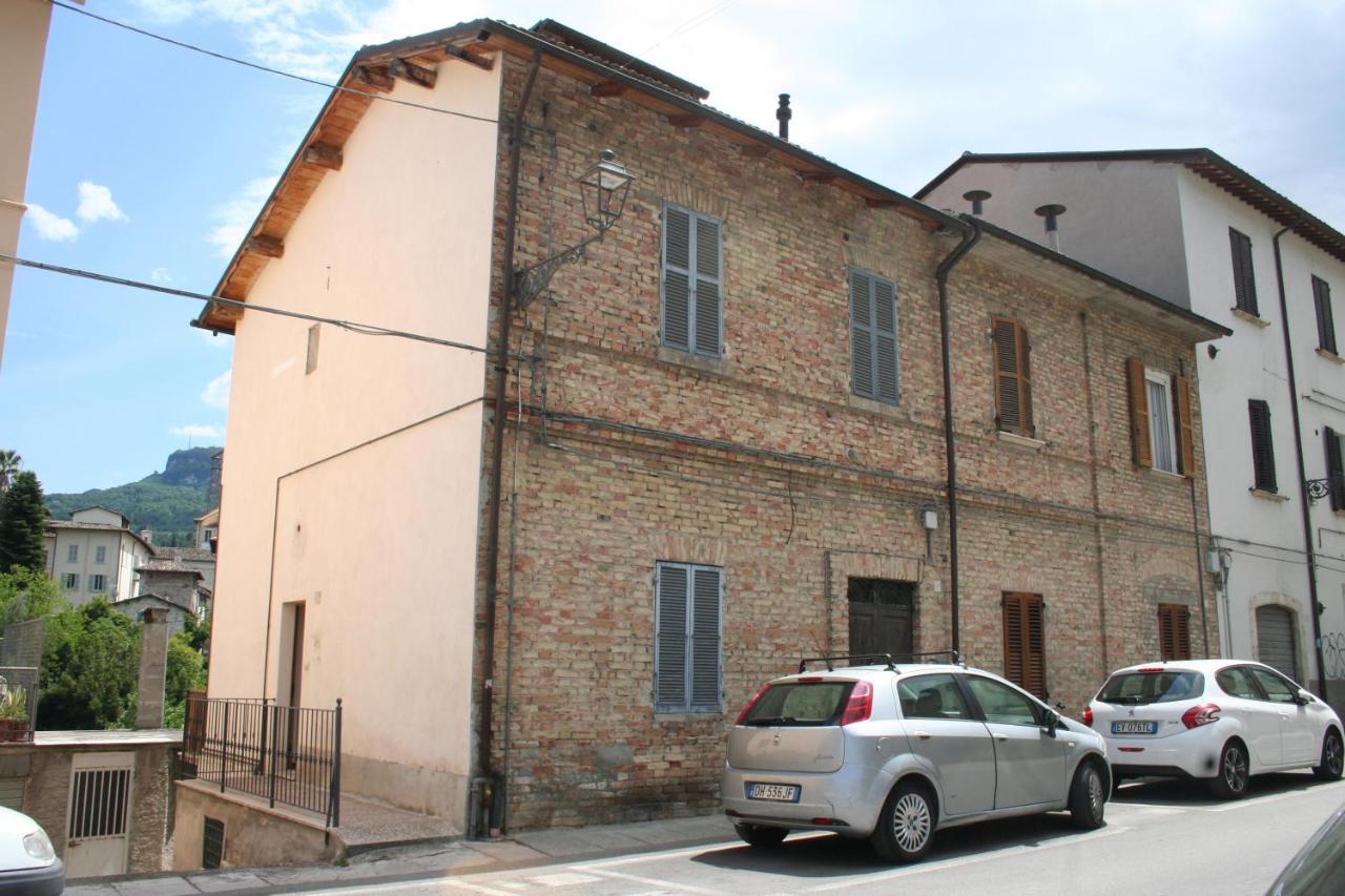 Mini Appartamento "Il Nido Del Picchio" Ascoli Piceno Luaran gambar