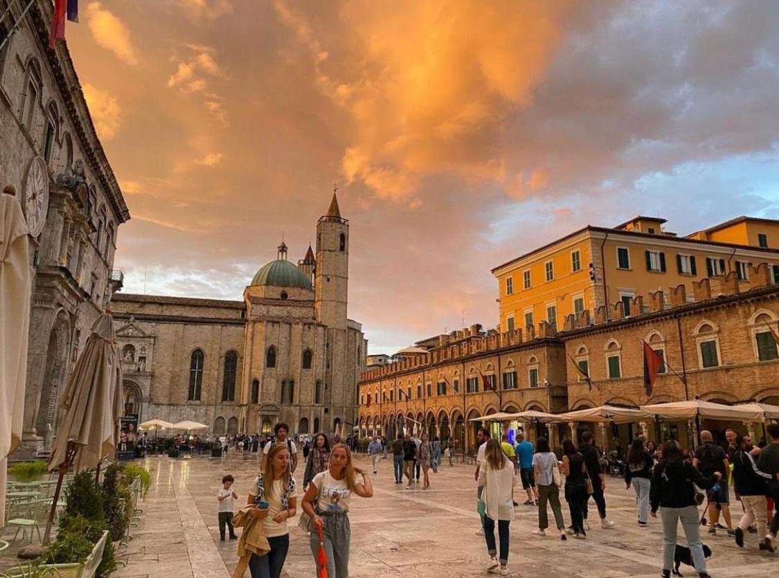 Mini Appartamento "Il Nido Del Picchio" Ascoli Piceno Luaran gambar