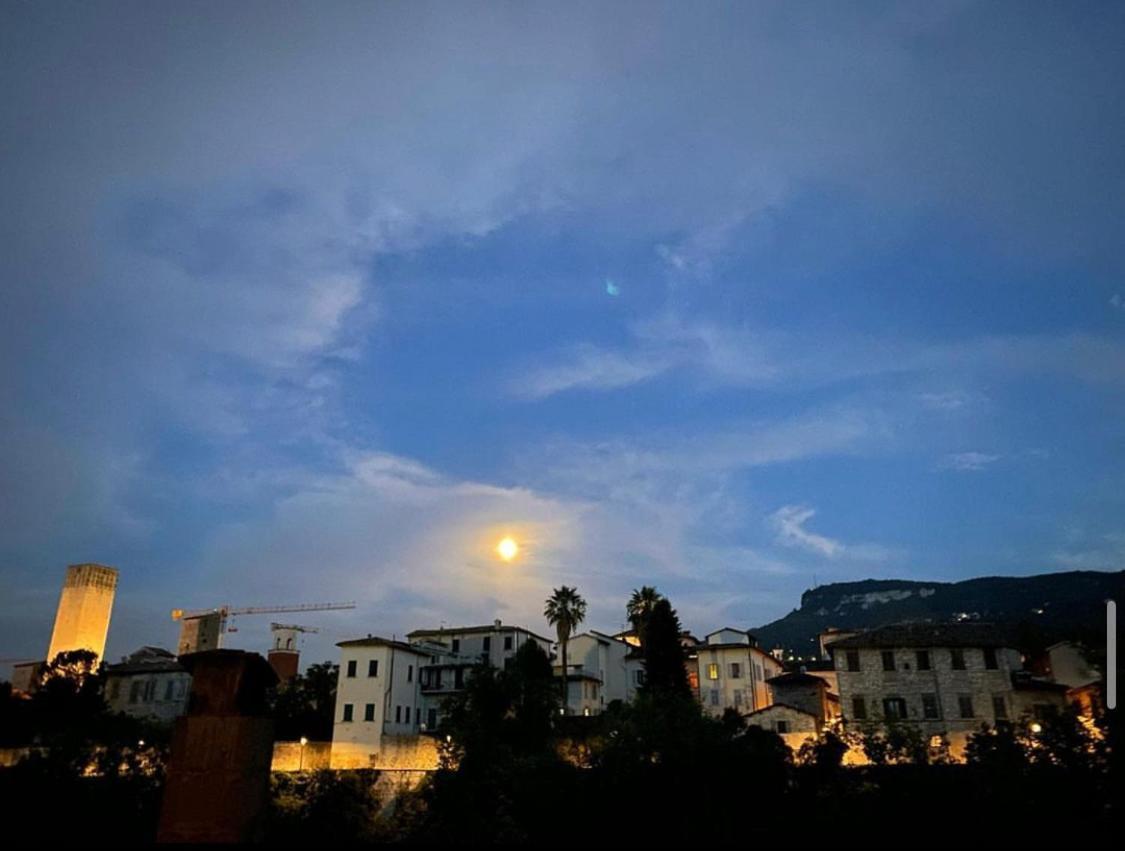 Mini Appartamento "Il Nido Del Picchio" Ascoli Piceno Luaran gambar