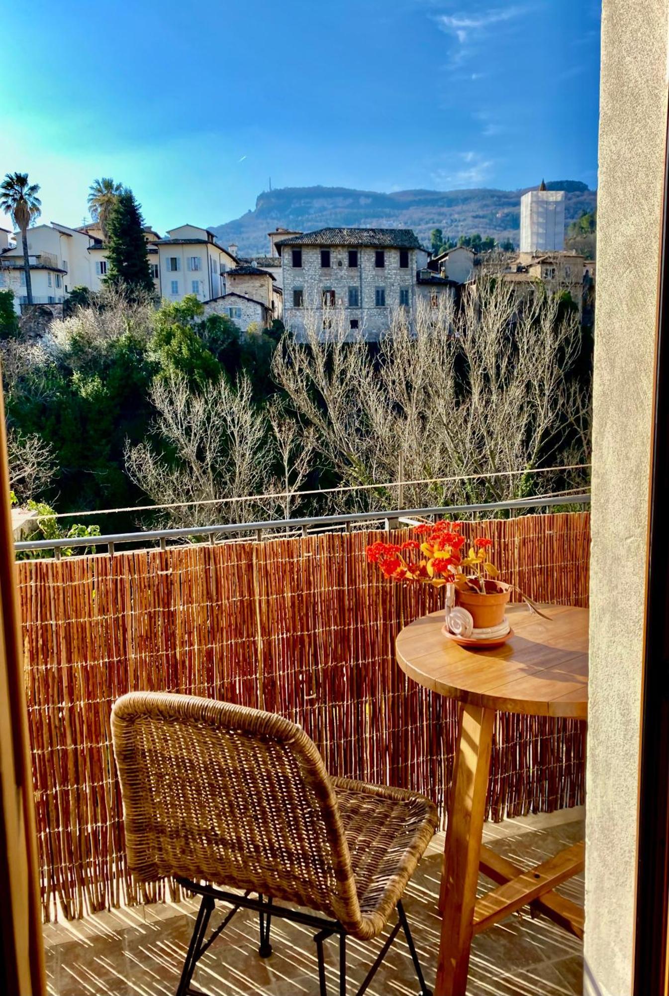 Mini Appartamento "Il Nido Del Picchio" Ascoli Piceno Luaran gambar